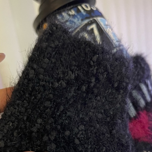 Arizona junior’s crop sweater - Picture 3 of 8